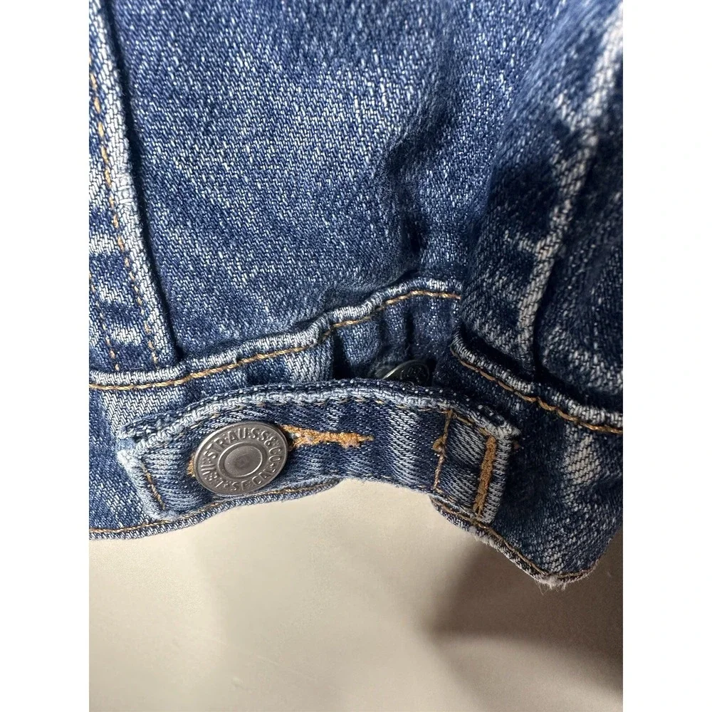 Levi's Jean Jacket Medium Y2K 2002 Trucker Iconic Coat Button Up Womens - Picture 4 of 16